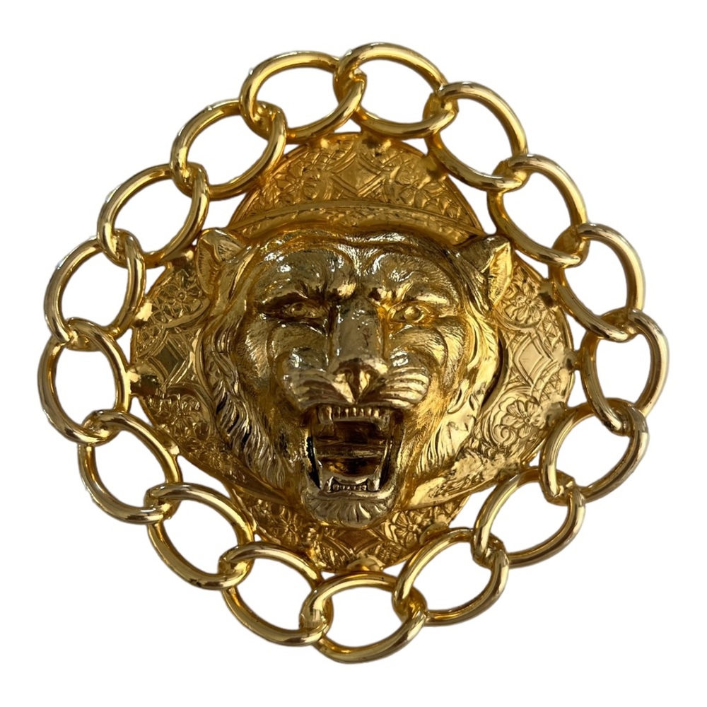 Vintage large lion head belt buckle stunning gold 3.5”